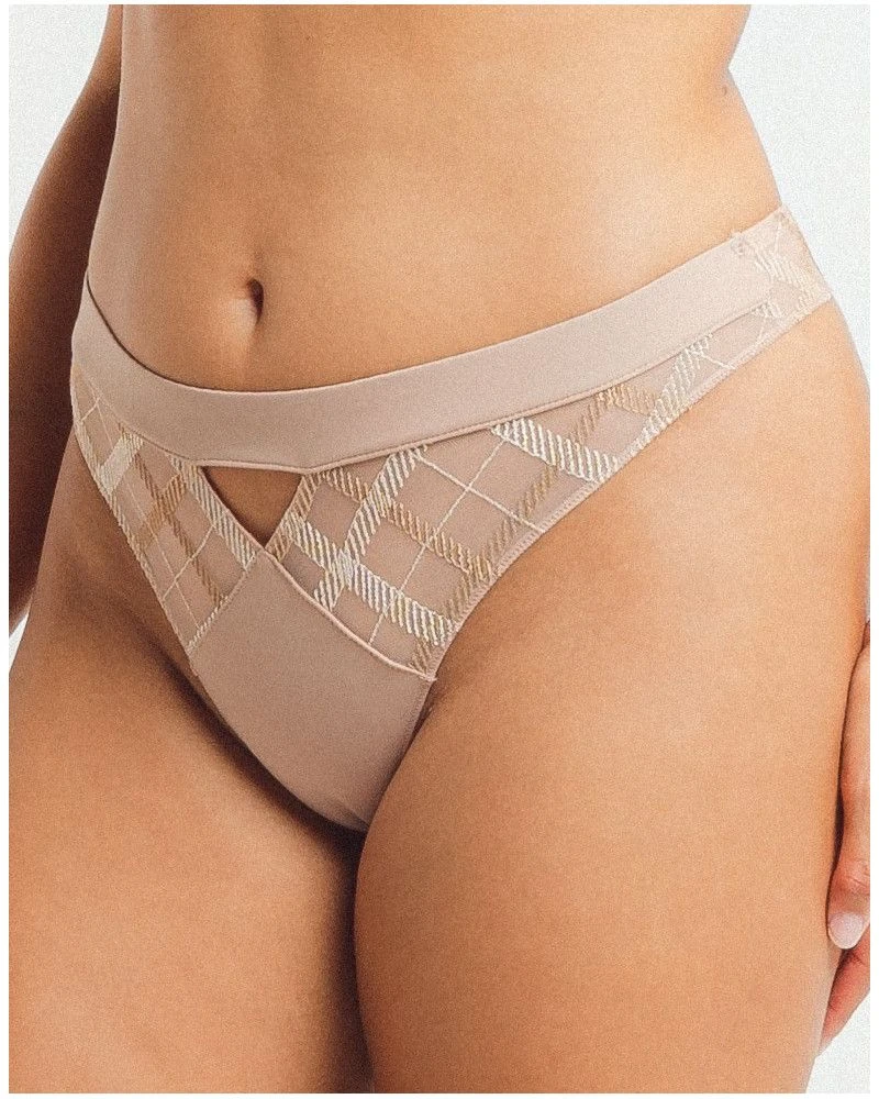 String Louisa Bracq Albanach (Chair)