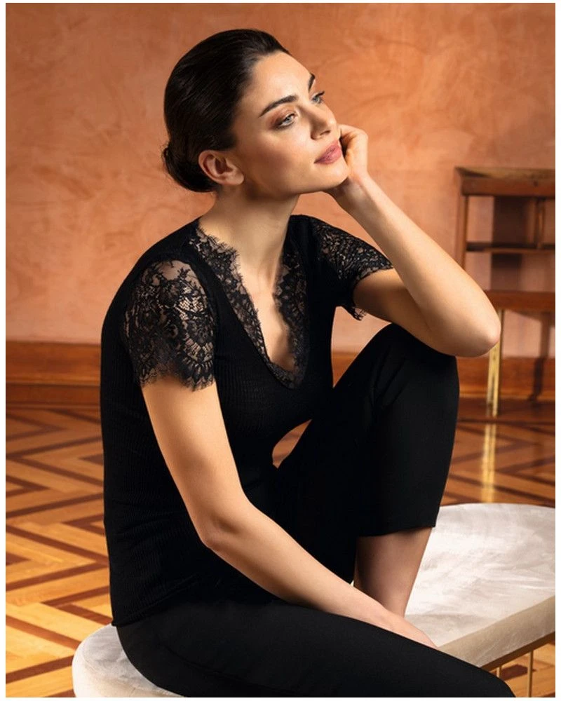 Top Manches Courtes Bien-ĂȘtre Lise Charmel Plaisir Caresse (Noir) â Image 2